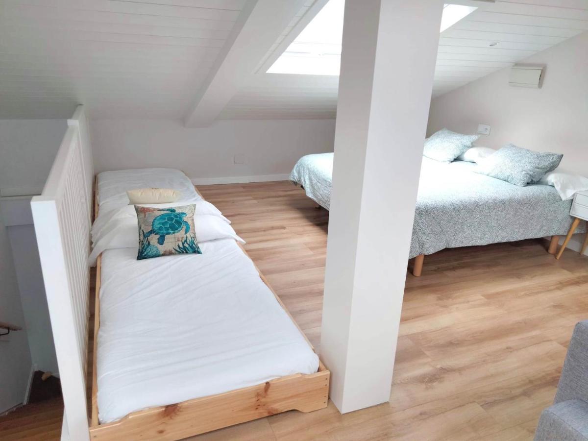Vila Marina. Casa Marinera Con Terraza Sobre El Mar En Caion Cayón Екстериор снимка