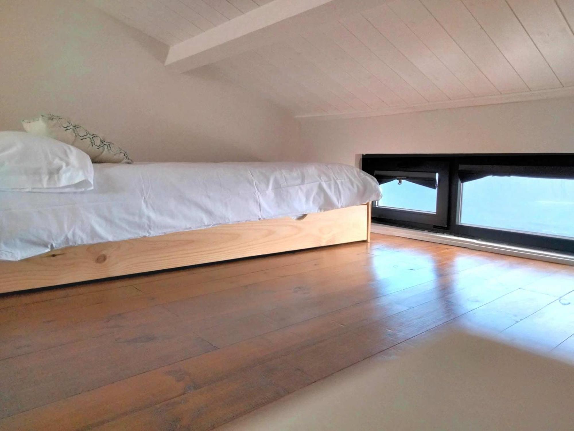 Vila Marina. Casa Marinera Con Terraza Sobre El Mar En Caion Cayón Стая снимка